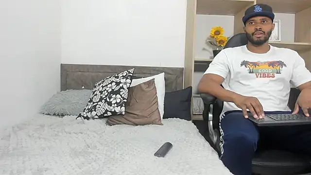 karsonmorris online show from September 14, 2025, 7:13 pm