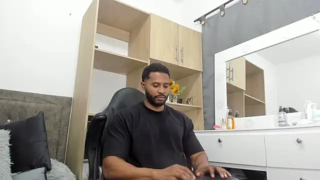 karsonmorris online show from October 24, 2025, 7:54 pm