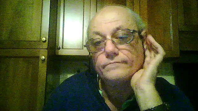 Snapshot of gianbragallini chatting on February 22, 2026, 10:30 pm gianbragallini online show from February 22, 2026, 10:30 pm