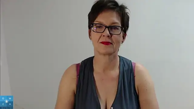 Sofie69Velvet online show from October 14, 2025, 5:25 pm