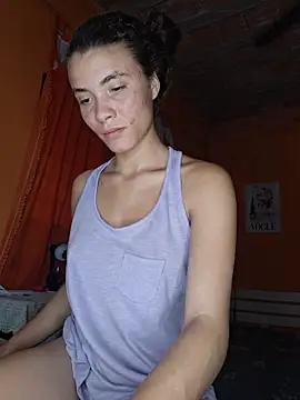 HelenHoltz online show from April 16, 2026, 7:36 pm