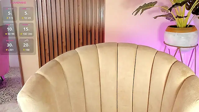 kenayfox online show from February 25, 2025, 5:30 am