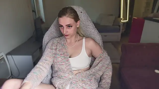 ce leste   online show from February 16, 2025, 4:32 pm