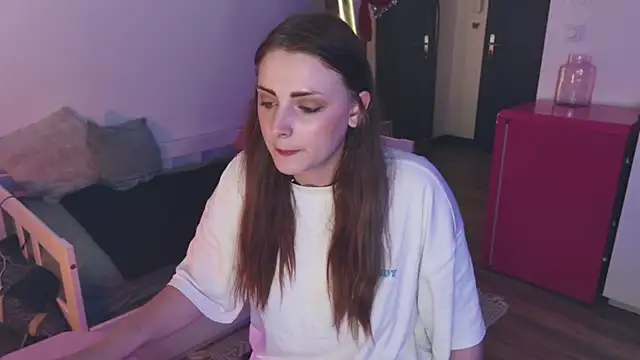 ce leste   online show from October 9, 2025, 9:46 pm