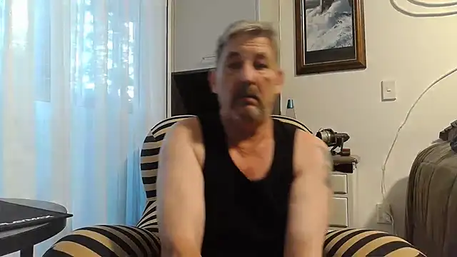 ChunkyMonkey007 online show from January 24, 2025, 8:44 am