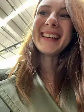 Dina Tease online show from October 8, 2025, 12:47 pm