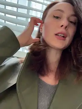 Dina Tease online show from April 15, 2026, 11:17 am