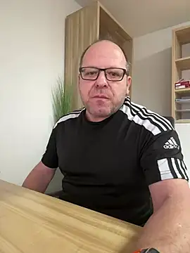 coupleLatinaLovers online show from January 8, 2025, 10:26 am