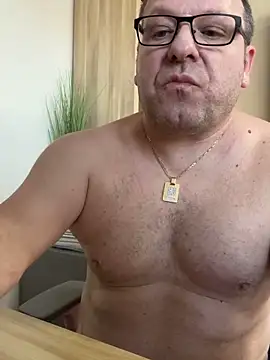 coupleLatinaLovers online show from January 13, 2025, 9:52 am