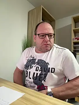 coupleLatinaLovers online show from January 14, 2025, 5:30 am