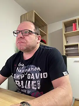 coupleLatinaLovers online show from March 20, 2025, 5:35 am