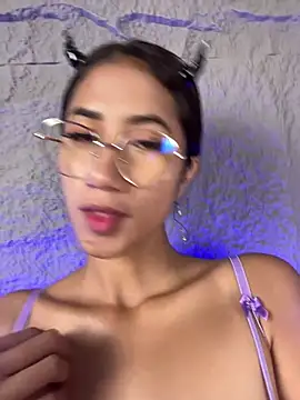 Snapshot of KaitlynLoveCam chatting on April 23, 2026, 11:18 pm KaitlynLoveCam online show from April 23, 2026, 11:18 pm