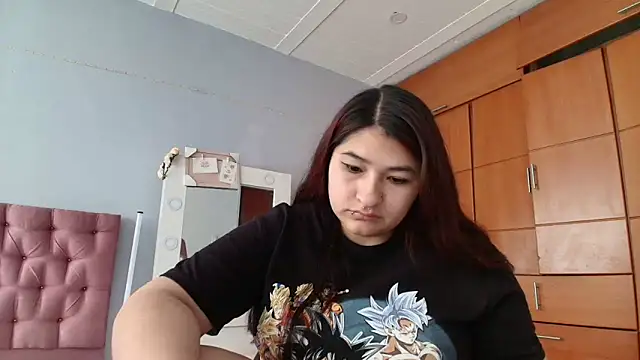 Snapshot of _69HONRY chatting on December 2, 2024, 1:02 pm  69HONRY online show from December 2, 2024, 1:02 pm