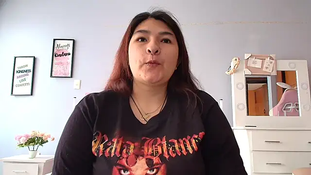 Snapshot of _69HONRY chatting on January 14, 2025, 12:56 pm  69HONRY online show from January 14, 2025, 12:56 pm