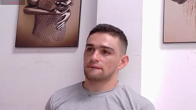 Sexy Alejandro  online show from April 8, 2026, 6:19 pm