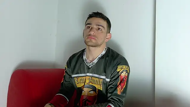 Sexy Alejandro  online show from May 18, 2026, 12:22 pm