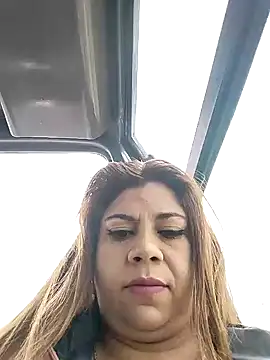 Laura-Hernandez online show from January 2, 2025, 3:40 pm