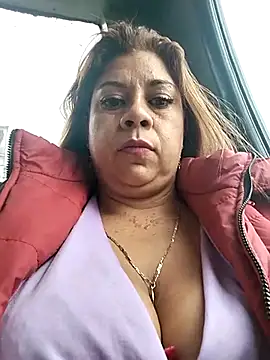 Laura-Hernandez online show from February 17, 2025, 10:14 pm