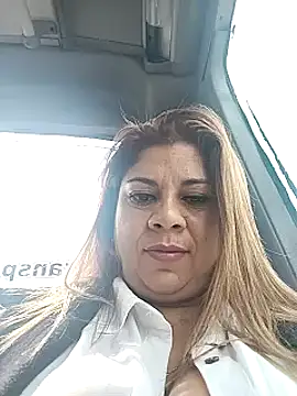 Laura-Hernandez online show from February 18, 2025, 2:38 pm