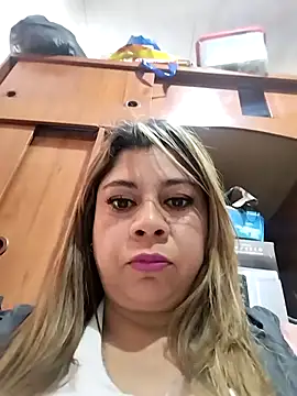 Laura-Hernandez online show from September 20, 2025, 3:02 pm