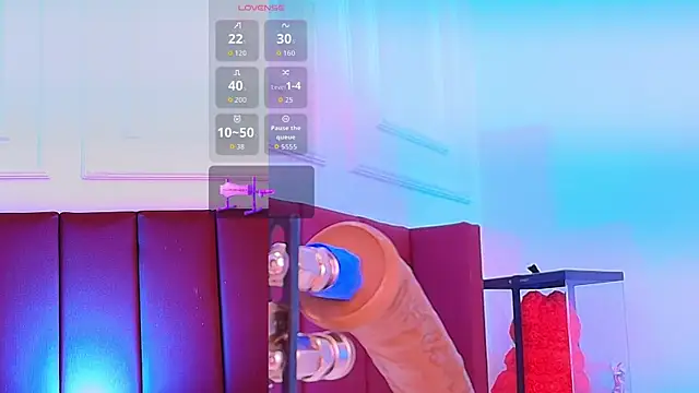 Luna monroe  online show from March 26, 2026, 4:56 pm