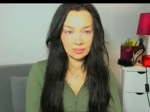 OliviaFantasy online show from February 12, 2026, 8:42 am