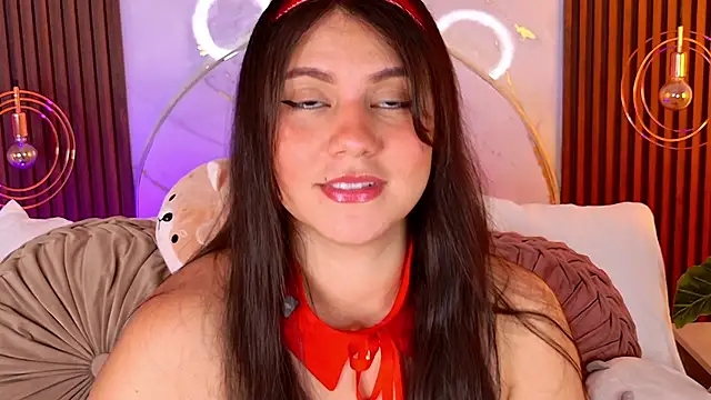 pamelajons  online show from April 10, 2026, 12:21 pm