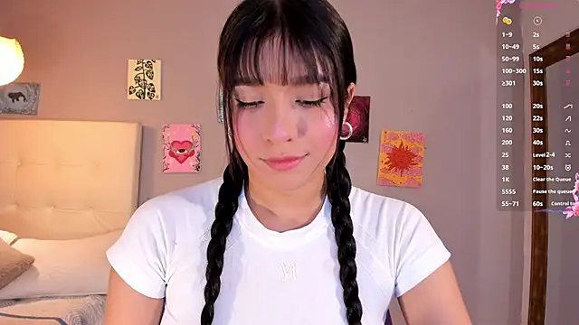 Maia W10 online show from June 5, 2026, 12:33 pm