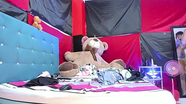 daamonxxx19 online show from March 12, 2025, 8:41 pm