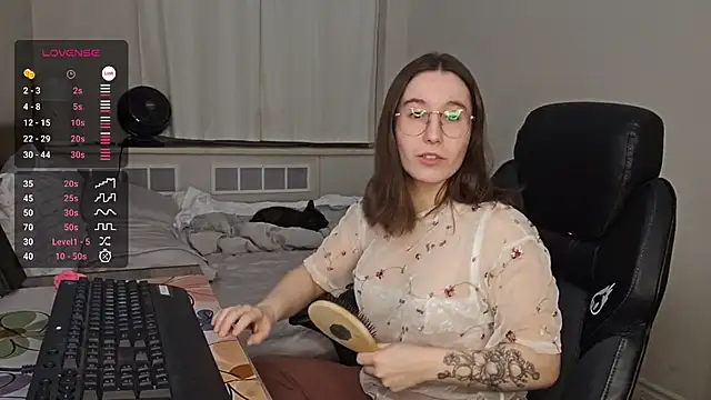 Snapshot of Kinkycouple1789 chatting on January 2, 2025, 1:38 am Kinkycouple1789 online show from January 2, 2025, 1:38 am