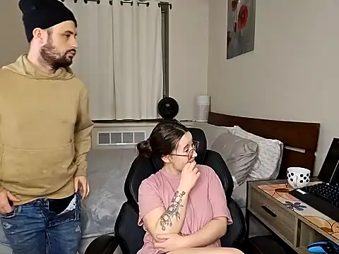 Snapshot of Kinkycouple1789 chatting on January 22, 2025, 1:31 am Kinkycouple1789 online show from January 22, 2025, 1:31 am