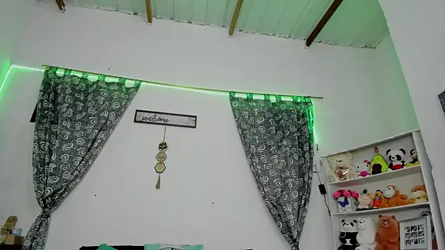 megan 100 online show from September 25, 2025, 7:06 pm