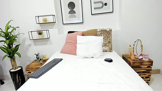 Snapshot of afrodita_martinez chatting on January 28, 2025, 7:43 am afrodita martinez online show from January 28, 2025, 7:43 am