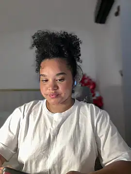 Lucy wilson5 online show from February 19, 2026, 2:51 am