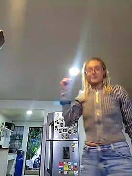 911Calling online show from December 16, 2024, 10:03 pm