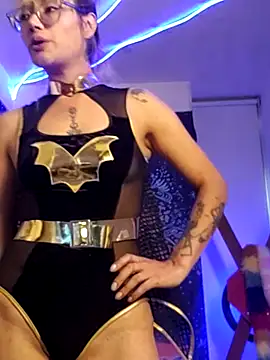 911Calling online show from October 31, 2025, 10:00 pm