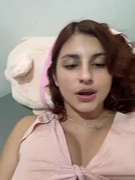 Snapshot of Luu_Princess chatting on March 21, 2025, 11:12 pm Luu Princess online show from March 21, 2025, 11:12 pm