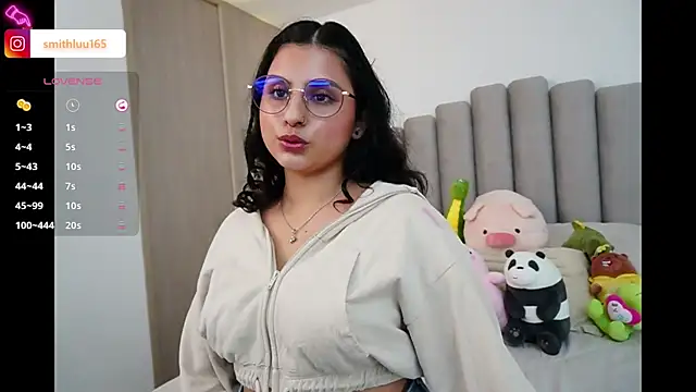 Snapshot of Luu_Princess chatting on December 1, 2025, 8:03 pm Luu Princess online show from December 1, 2025, 8:03 pm