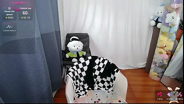 Snapshot of CN-Doudou chatting on September 10, 2025, 2:44 am CN-Doudou online show from September 10, 2025, 2:44 am