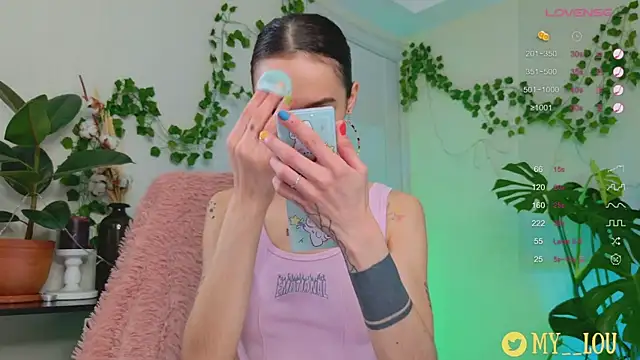 MyLou  online show from January 21, 2025, 3:21 pm