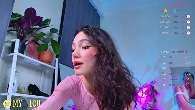 MyLou  online show from October 23, 2025, 3:11 pm