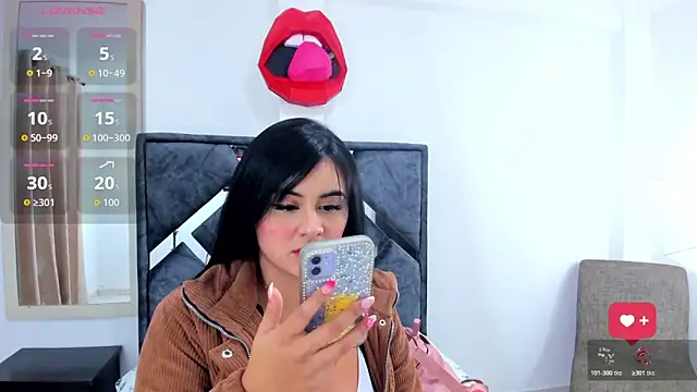 Dulce amg online show from November 25, 2025, 2:44 am