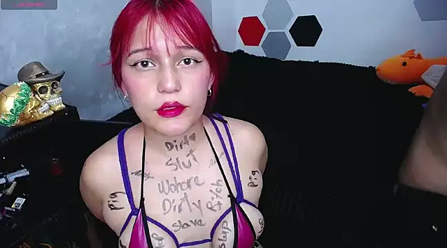 Snapshot of mysteery_katty_ chatting on February 24, 2025, 9:09 pm mysteery katty online show from February 24, 2025, 9:09 pm