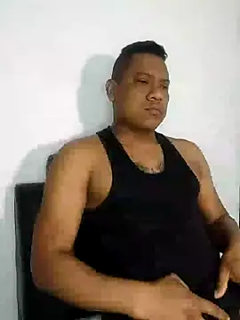latinblack01 online show from December 17, 2024, 3:06 pm