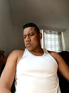 latinblack01 online show from October 1, 2025, 3:07 pm