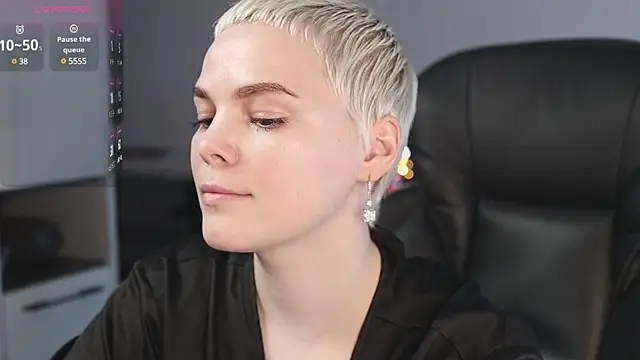 LikaBerry1 online show from February 9, 2025, 10:54 pm