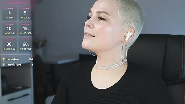 LikaBerry1 online show from February 16, 2025, 8:55 pm