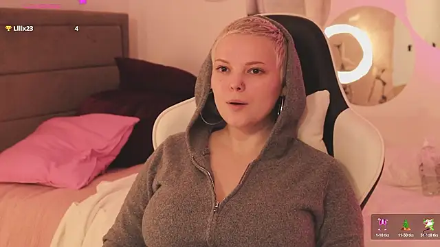 LikaBerry1 online show from January 17, 2026, 12:32 pm