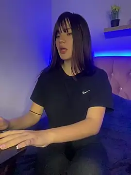 Snapshot of angel_natural chatting on January 19, 2025, 12:06 am angel natural online show from January 19, 2025, 12:06 am
