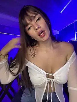 Snapshot of angel_natural chatting on March 7, 2025, 8:22 pm angel natural online show from March 7, 2025, 8:22 pm